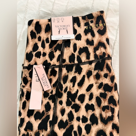 Leopard Print Victoria Secret Leggings - Picture 4 of 10